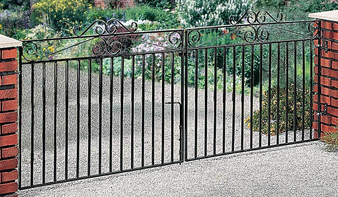 Marlborough Wrought Iron Style Double Metal Driveway Gates 4ft High